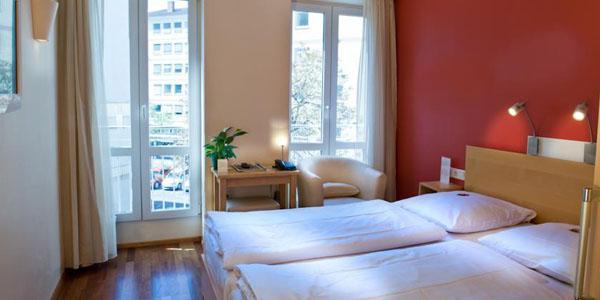 Town Hotel Raum